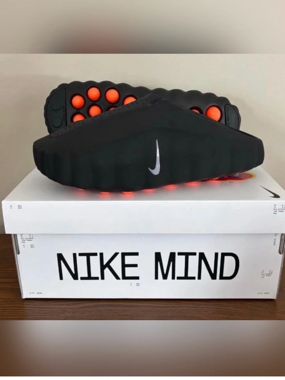 Nike Mind Women’s 001 Slide Black Chrome!